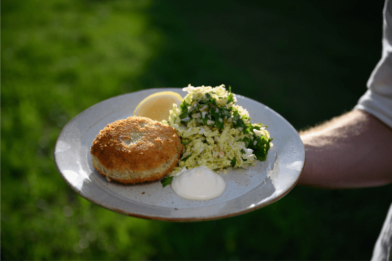 Hayden Quinn’s Smoked Mackerel & Bacon Fishcakes w/ Macadamia Slaw