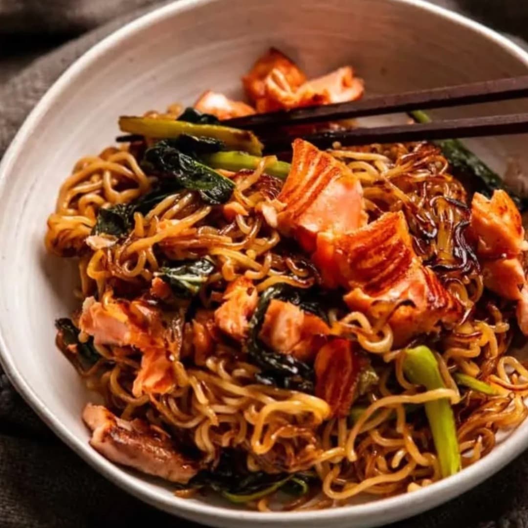 Morella Grove's Teriyaki Salmon Bowl with Chilli Relish