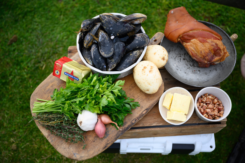Hayden Quinn & Dani Venn's Mussels, Potato with Pork Hock en Papillote